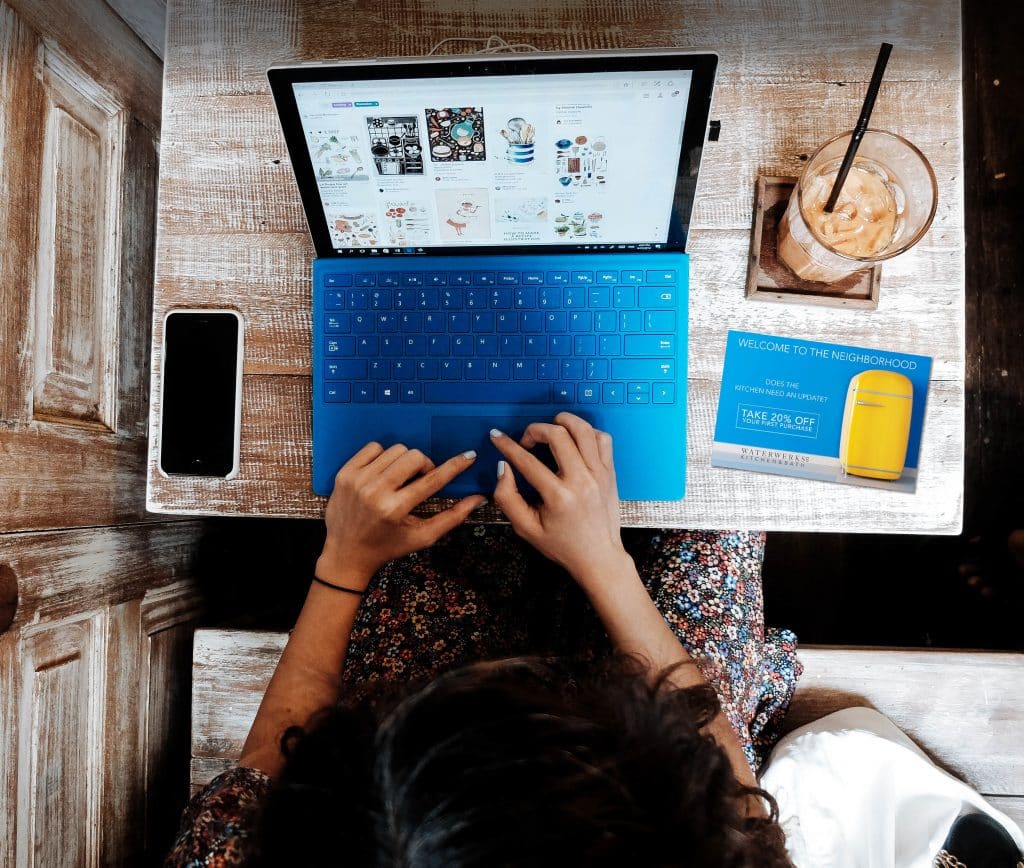 Visual illustrating key timing strategies for direct mail retargeting campaigns, highlighting the importance of reaching potential customers at optimal moments for increased engagement and conversions